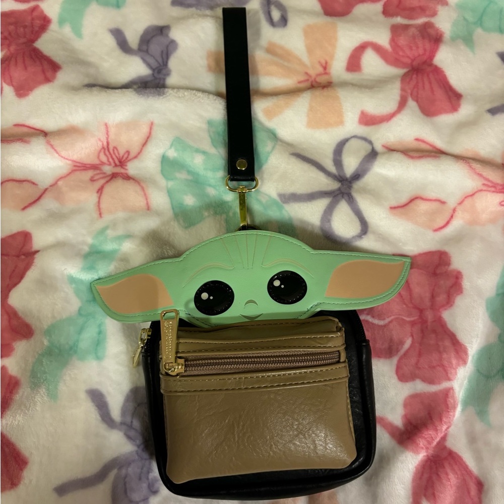 Baby Yoda Grogu Loungefly Wristlet